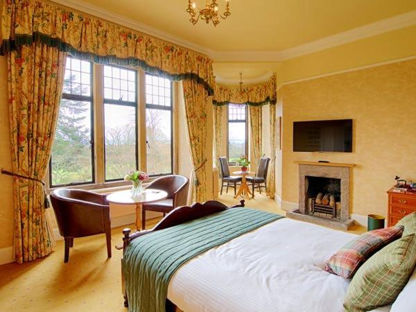 Kincraig Castle Hotel Инвергордън Екстериор снимка